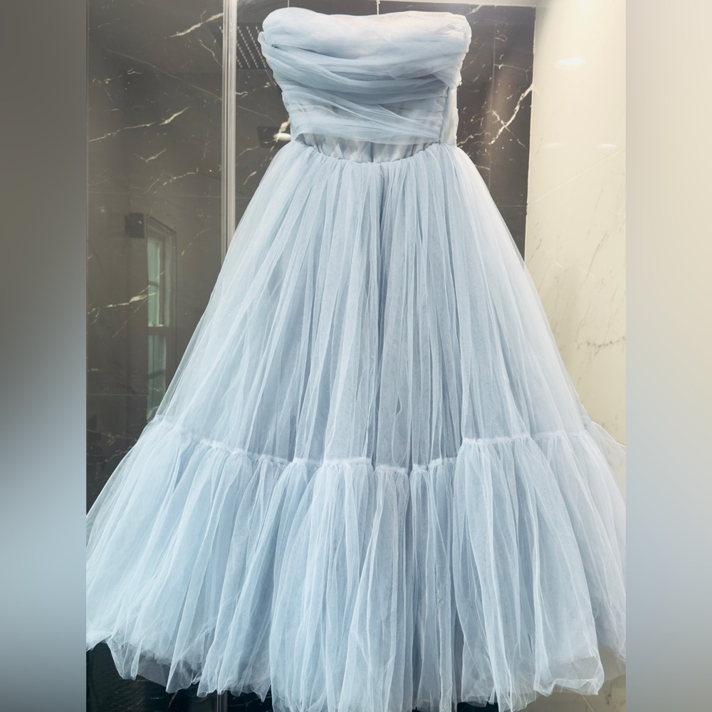 Milla Cocktail Tulle Corset Dress

Color: Light Blue

Size: small
